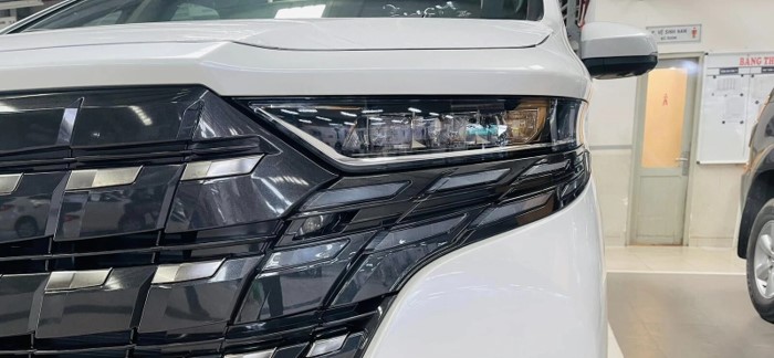 đèn pha toyota alphard